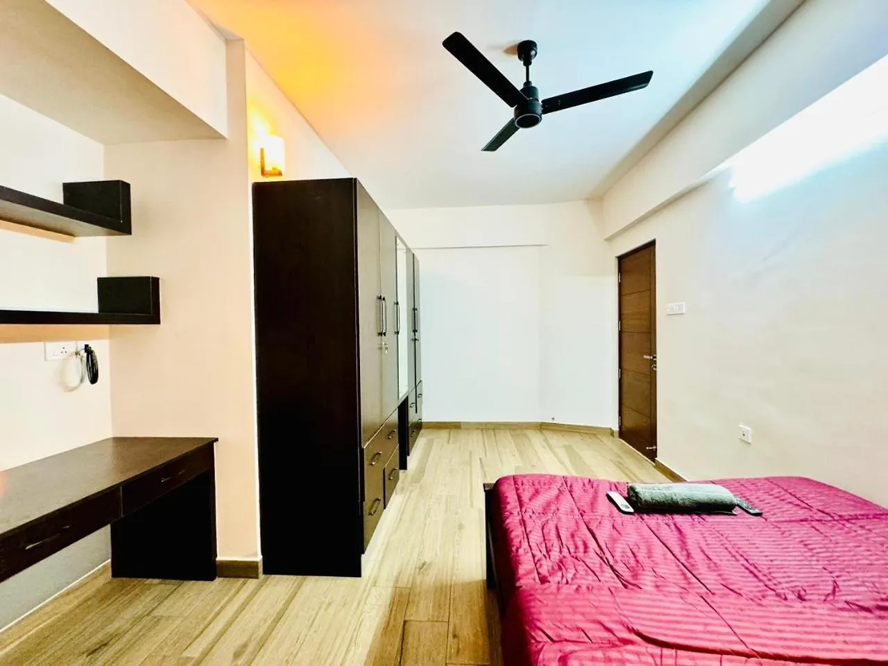טריואנדרום Al-Kabeer Thampanoor Central Spot Tvm 0*,